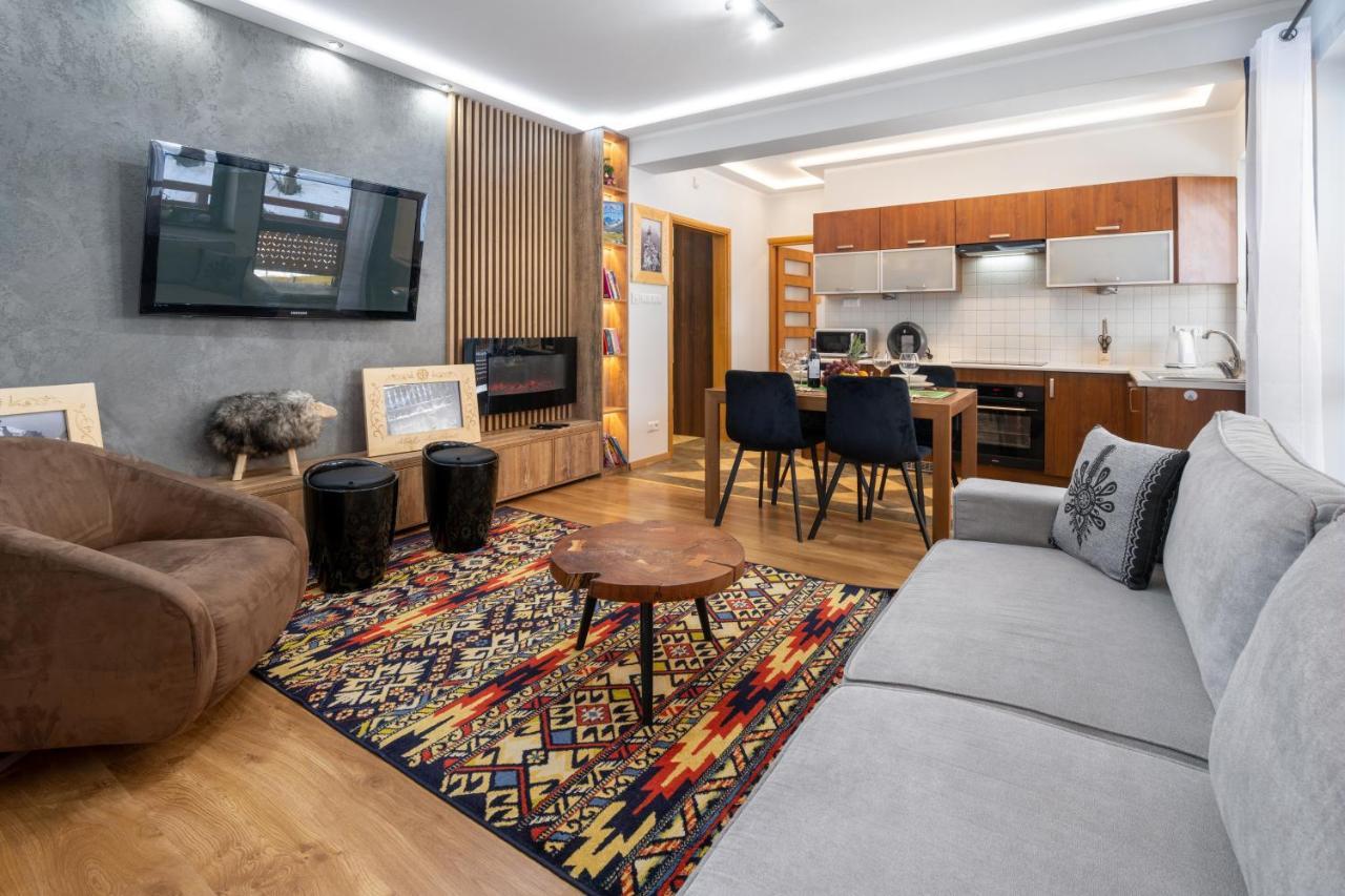 Tatraholiday - Apartament Tatrzanski Jaszczurowka Zakopane Bagian luar foto